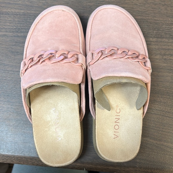 Vionic Georgie Mule - Picture 2 of 4